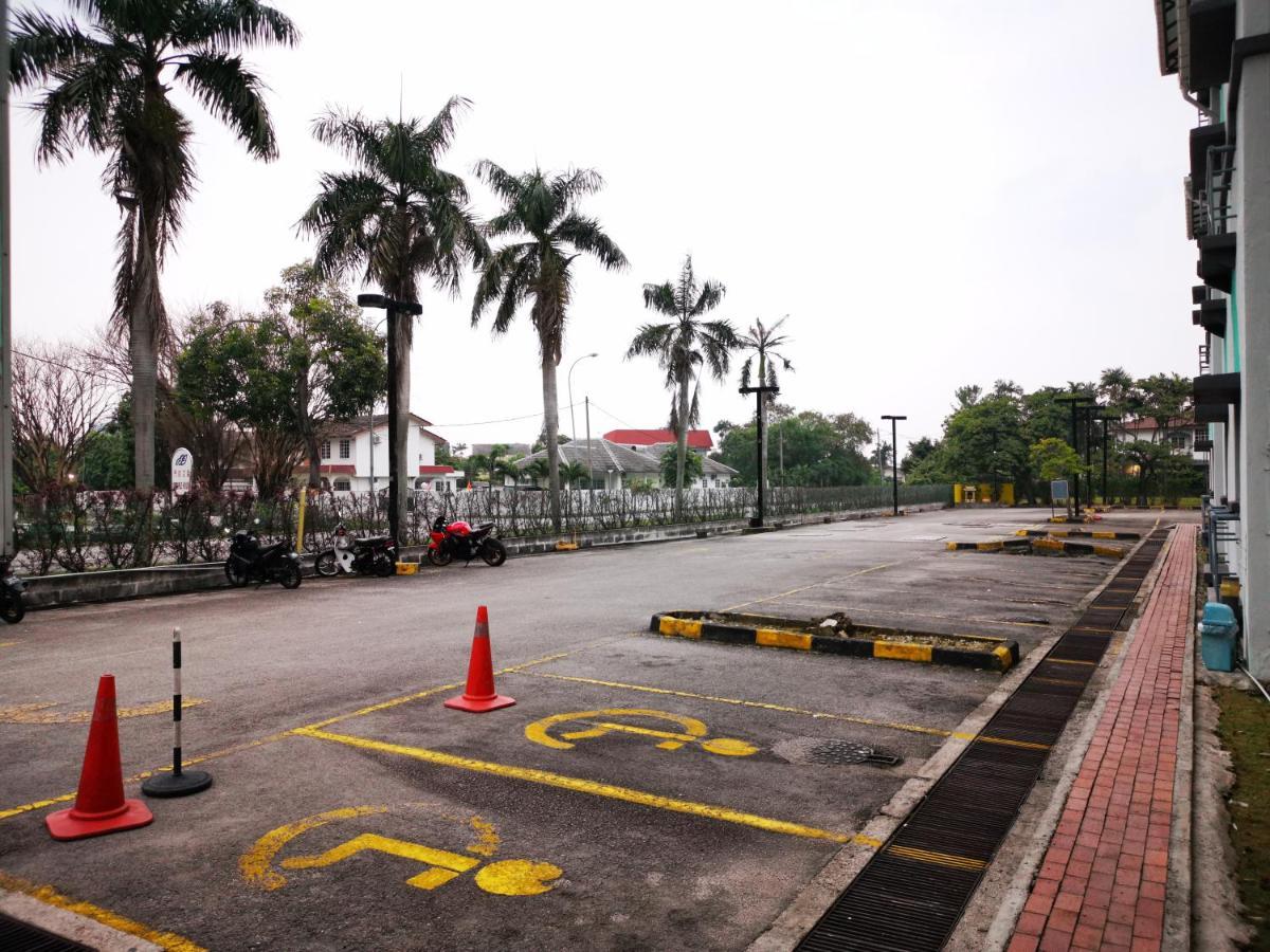 Merrida Hotel Klang Exterior photo